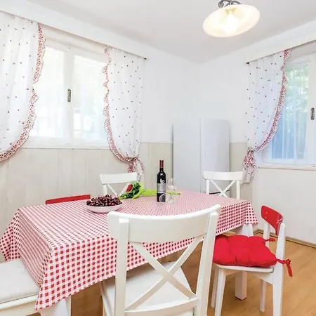 Marsanic Apartment *